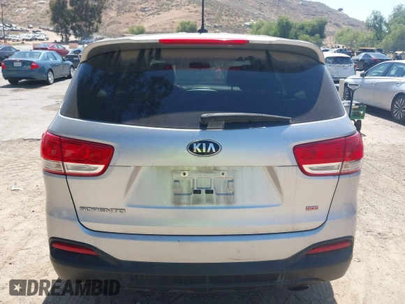 2017 Kia Sorento LX z VIN 5XYPG4A32HG210423, wystawiony jako IAAI lot #42283318 z przebiegiem 135 063 mil mil oraz . Historia ofert i sprzedaży dostępna na DreamBid. Obrazek 16.