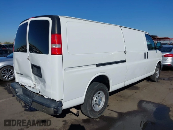 2017 Chevrolet Express Cargo Van with VIN 1GCWGBFF1H1102247, listed as a IAAI auction lot 40660637 with 105,126 mi miles. Bid and sale history available at carsss.com. Image 4.