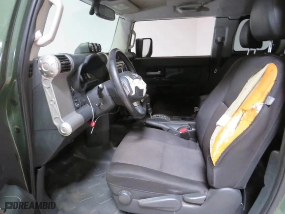 2014 Toyota FJ Cruiser with VIN JTEBU4BF7EK186066, listed as a Copart auction lot 44390845 with 88,297 mi miles and Salvage Title. Bid and sale history available at carsss.com. Image 9.