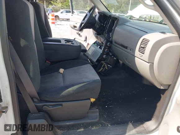 2007 Chevrolet Silverado 1500 1LT with VIN 2GCEK19J771629917, listed as a IAAI auction lot 41999052 with Not Provided miles and . Bid and sale history available at DreamBid. Image 5.