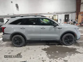 2022 Kia Sorento X-Line S with VIN 5XYRLDLCXNG082848, listed as a IAAI auction lot 41587291 with 61,791 mi miles. Bid and sale history available at carsss.com. Image 13.