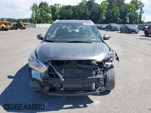 2018 Nissan Kicks SV with VIN 3N1CP5CUXJL513316, listed as a Copart auction lot 58053915 with 119,299 mi miles and Salvage title. Bid and sale history available at DreamBid. Image 5.
