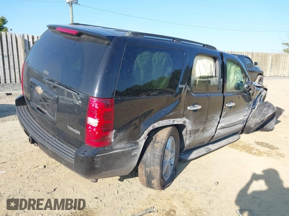 2007 Chevrolet Tahoe LTZ z VIN 1GNFK13037J325405, wystawiony jako IAAI lot #40521222 z przebiegiem 162 182 mil mil oraz . Historia ofert i sprzedaży dostępna na DreamBid. Obrazek 4.
