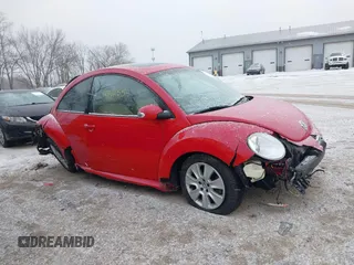 2009 Volkswagen New Beetle Coupe S with VIN 3VWRW31C59M502185, listed as a IAAI auction lot 41412554 with 86,147 mi miles. Bid and sale history available at carsss.com. Image 14.