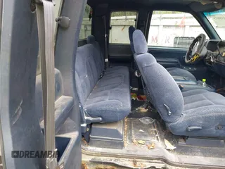 1998 Chevrolet Silverado 1500 with VIN 1GCEK19R6WR112281, listed as a IAAI auction lot 42180075 with 185,399 mi miles and . Bid and sale history available at DreamBid. Image 8.