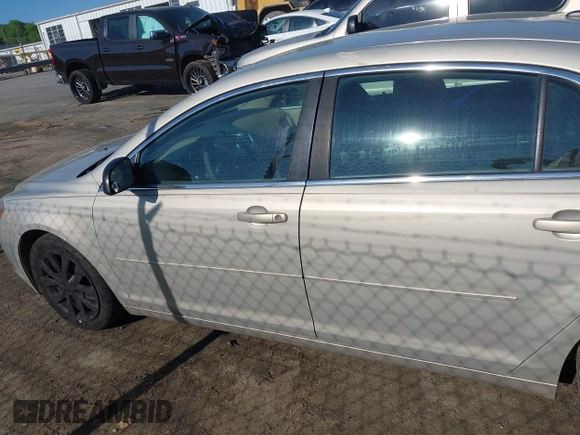2011 Chevrolet Malibu 1LS with VIN 1G1ZB5E13BF151522, listed as a IAAI auction lot 42030247 with 130,129 mi miles and . Bid and sale history available at DreamBid. Image 14.