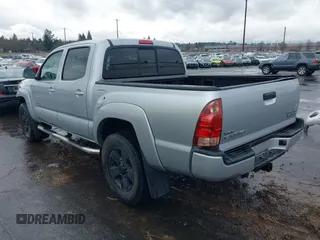2008 Toyota Tacoma PreRunner with VIN 5TEJU62N88Z517191, listed as a IAAI auction lot 41515565 with 106,699 mi miles. Bid and sale history available at carsss.com. Image 3.