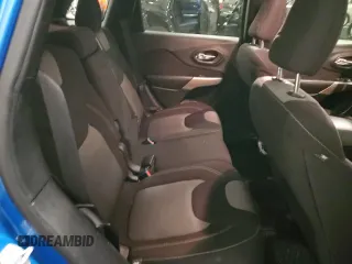 2018 Jeep Cherokee Latitude Tech Connect z VIN 1C4PJMCB0JD572454, wystawiony jako Copart lot #83875334 z przebiegiem 109 611 mil mil oraz Nie do naprawy • Non repairable. Historia ofert i sprzedaży dostępna na DreamBid. Obrazek 11.