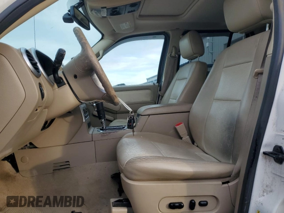 2007 Mercury Mountaineer Premier with VIN 4M2EU48E27UJ03239, listed as a Copart auction lot 83093174 with 174,103 mi miles and Clean Title. Bid and sale history available at carsss.com. Image 7.