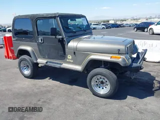 1989 Jeep Wrangler with VIN 2J4FY49T4KJ154929, listed as a IAAI auction lot 42086529 with 137,052 mi miles and . Bid and sale history available at DreamBid. Image 1.