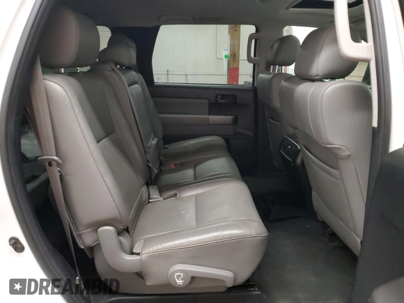 2013 Toyota Sequoia SR5 with VIN 5TDBW5G18DS083294, listed as a Copart auction lot 44613895 with 260,983 mi miles and Salvage Title. Bid and sale history available at carsss.com. Image 11.