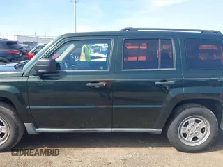 2010 Jeep Patriot Sport with VIN 1J4NT2GB8AD573538, listed as a IAAI auction lot 42113824 with 166,584 mi miles. Bid and sale history available at carsss.com. Image 15.