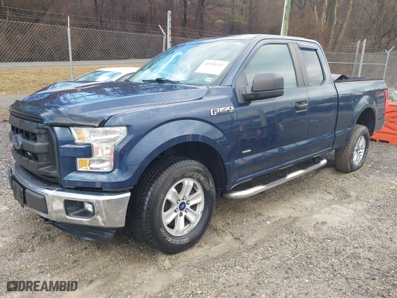 2015 Ford F-150 XLT with VIN 1FTEX1EP1FFC74925, listed as a IAAI auction lot 41503347 with 116,561 mi miles. Bid and sale history available at carsss.com. Image 20.