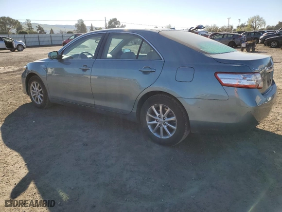 2010 Toyota Camry Hybrid with VIN 4T1BB3EK4AU125782, listed as a Copart auction lot 50256555 with 28,618 mi miles and Salvage Title. Bid and sale history available at carsss.com. Image 2.