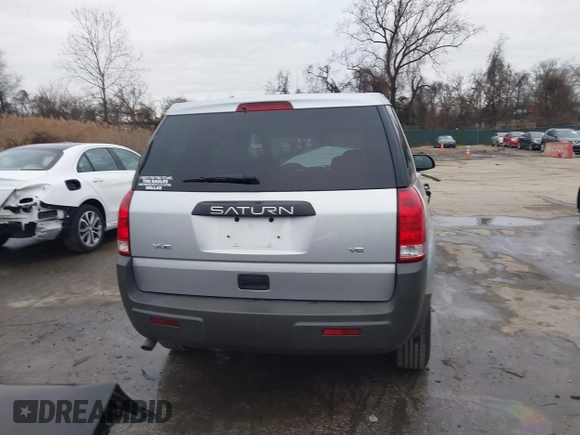 2004 Saturn VUE V6 z VIN 5GZCZ53434S871823, wystawiony jako IAAI lot #41140283 z przebiegiem 104 965 mil mil oraz . Historia ofert i sprzedaży dostępna na DreamBid. Obrazek 17.