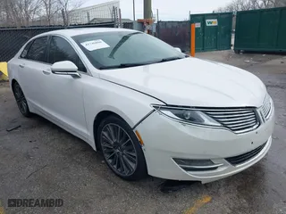 2013 Lincoln MKZ with VIN 3LN6L2G97DR823270, listed as a IAAI auction lot 41746880 with 225,618 mi miles. Bid and sale history available at carsss.com. Image 1.