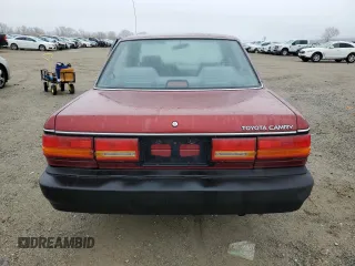 1990 Toyota Camry z VIN JT2SV24E4L3422585, wystawiony jako Copart lot #84872844 z przebiegiem 119 987 mil mil oraz Szkoda całkowita • Salvage title. Historia ofert i sprzedaży dostępna na DreamBid. Obrazek 6.