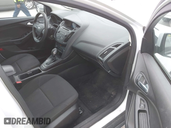 2017 Ford Focus SE z VIN 1FADP3F26HL233226, wystawiony jako IAAI lot #42004148 z przebiegiem 75 180 mil mil oraz . Historia ofert i sprzedaży dostępna na DreamBid. Obrazek 5.