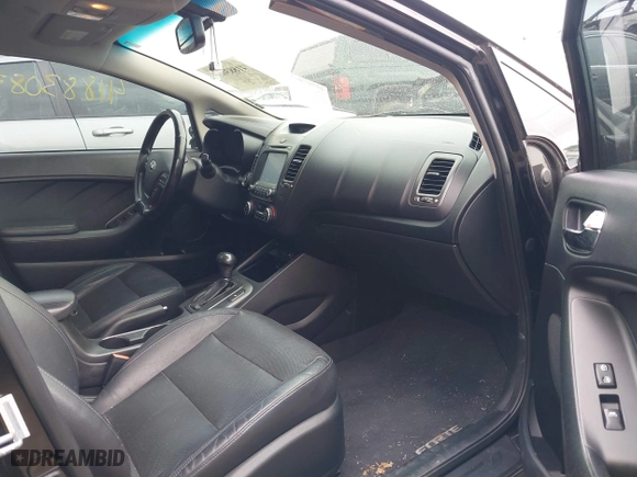 2014 Kia Forte 5-Door EX with VIN KNAFX5A85E5170191, listed as a IAAI auction lot 41883083 with 155,889 mi miles. Bid and sale history available at carsss.com. Image 5.
