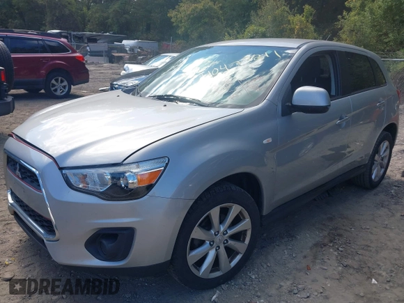 2015 Mitsubishi Outlander Sport ES with VIN 4A4AP3AU4FE042064, listed as a IAAI auction lot 40477211 with 117,890 mi miles. Bid and sale history available at carsss.com. Image 17.