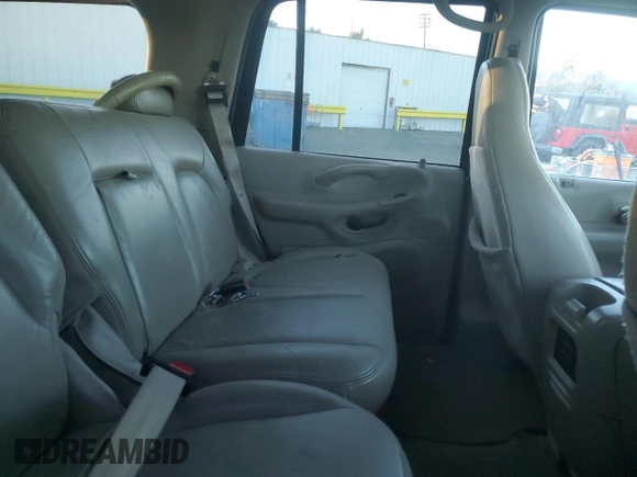 2000 Ford Expedition XLT with VIN 1FMRU1666YLA59489, listed as a Copart auction lot 42257505 with Not Provided miles and Salvage Title. Bid and sale history available at DreamBid. Image 11.