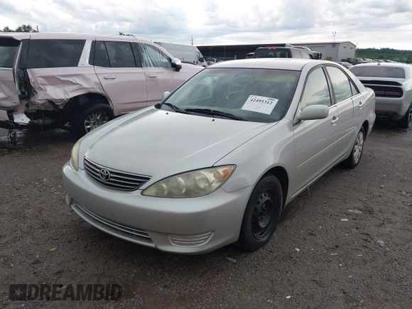 2006 Toyota Camry STD with VIN 4T1BE32KX6U736645, listed as a IAAI auction lot 42495312 with 177,972 mi miles and . Bid and sale history available at DreamBid. Image 12.
