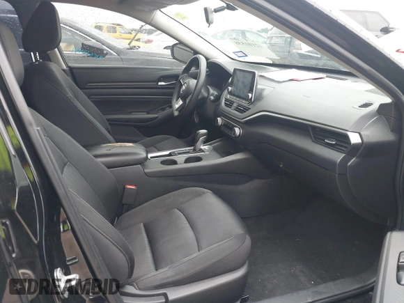 2019 Nissan Altima S with VIN 1N4BL4BV1KC144678, listed as a IAAI auction lot 42101538 with 181,101 mi miles and . Bid and sale history available at carsss.com. Image 5.