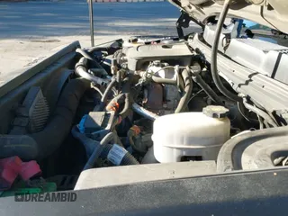 2014 Chevrolet Silverado 2500HD LT z VIN 1GC1KXE89EF185286, wystawiony jako IAAI lot #43495877 z przebiegiem 141 817 mil mil oraz . Historia ofert i sprzedaży dostępna na DreamBid. Obrazek 21.