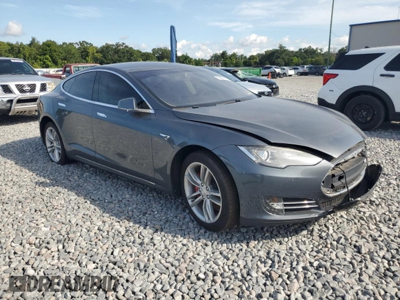 2014 Tesla Model S 60 with VIN 5YJSA1H1XEFP32590, listed as a Copart auction lot 64424145 with Not provided miles and Clean title. Bid and sale history available at DreamBid. Image 4.