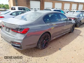 2020 BMW 7 Series 740i z VIN WBA7T2C0XLGF96842, wystawiony jako IAAI lot #42230866 z przebiegiem 60 664 mil mil oraz . Historia ofert i sprzedaży dostępna na DreamBid. Obrazek 4.