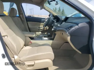 2011 Honda Accord LX z VIN 1HGCP2F30BA056346, wystawiony jako Copart lot #59179175 z przebiegiem 155 307 mil mil oraz Szkoda całkowita • Salvage title. Historia ofert i sprzedaży dostępna na DreamBid. Obrazek 7.