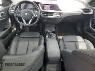 2021 BMW 2 Series 228i xDrive z VIN WBA73AK07M7H22488, wystawiony jako Copart lot #56281555 z przebiegiem 56 412 mil mil oraz Szkoda całkowita • Salvage title. Historia ofert i sprzedaży dostępna na DreamBid. Obrazek 8.
