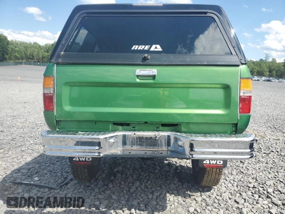 1991 Toyota Pickup z VIN JT4RN13P9M6023450, wystawiony jako Copart lot #61621235 z przebiegiem 599 120 mil mil oraz Szkoda całkowita • Salvage title. Historia ofert i sprzedaży dostępna na DreamBid. Obrazek 6.