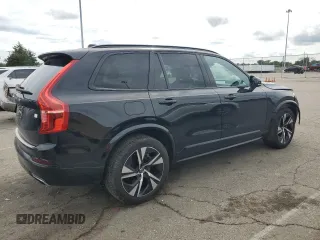 2021 Volvo XC90 R-Design with VIN YV4BR0CM6M1683266, listed as a Copart auction lot 55393944 with 31,584 mi miles and Salvage Title. Bid and sale history available at carsss.com. Image 3.