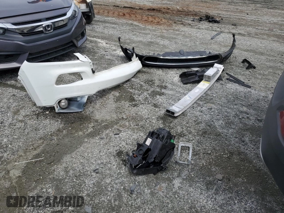 2014 Jeep Cherokee Limited with VIN 1C4PJLDB1EW301647, listed as a Copart auction lot 56169585 with 140,784 mi miles and Salvage title. Bid and sale history available at DreamBid. Image 12.