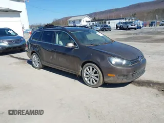 2011 Volkswagen Jetta SportWagen TDI with VIN 3VWML7AJ0BM638836, listed as a IAAI auction lot 41830535 with 166,775 mi miles. Bid and sale history available at carsss.com. Image 1.