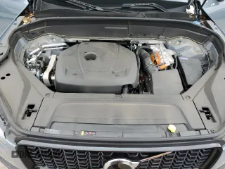 2023 Volvo XC90 Ultimate Dark Theme with VIN YV4H60CX0P1994032, listed as a Copart auction lot 55534415 with 17,582 mi miles and Salvage title. Bid and sale history available at DreamBid. Image 12.