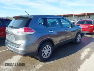 2015 Nissan Rogue SV with VIN KNMAT2MV2FP515336, listed as a IAAI auction lot 41892007 with 136,466 mi miles and . Bid and sale history available at carsss.com. Image 4.