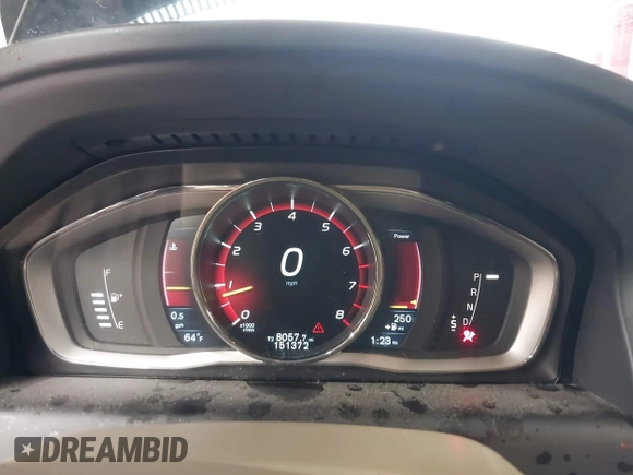 2015 Volvo XC60 T5 z VIN YV4612RK5F2632557, wystawiony jako IAAI lot #42257821 z przebiegiem 151 372 mil mil oraz . Historia ofert i sprzedaży dostępna na DreamBid. Obrazek 15.