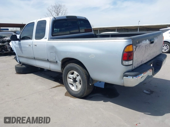 2000 Toyota Tundra SR5 with VIN 5TBRT3411YS070241, listed as a IAAI auction lot 41785990 with 204,276 mi miles and . Bid and sale history available at DreamBid. Image 3.