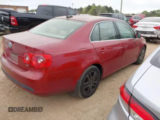 2006 Volkswagen Jetta 2.5L с VIN 3VWSF81K06M642498, выставлен на аукционе IAAI как лот 41943060 с пробегом 251 100 миль миль и . История ставок и продаж доступна на DreamBid. Изображение 4.