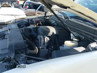 2010 Chevrolet Tahoe LTZ z VIN 1GNUCCE04AR277838, wystawiony jako IAAI lot #42854131 z przebiegiem 161 680 mil mil oraz . Historia ofert i sprzedaży dostępna na DreamBid. Obrazek 22.