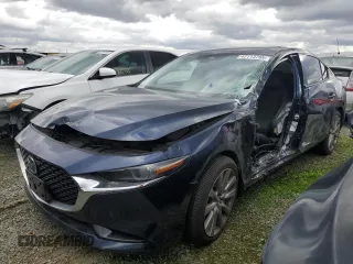 2019 Mazda 3 Premium with VIN 3MZBPAEM1KM101129, listed as a Copart auction lot 47113795 with 38,329 mi miles and Salvage Title. Bid and sale history available at DreamBid. Image 1.