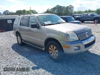2008 Mercury Mountaineer with VIN 4M2EU47E18UJ08760, listed as a IAAI auction lot 42032107 with 208,982 mi miles. Bid and sale history available at carsss.com. Image 1.