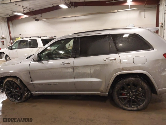 2018 Jeep Grand Cherokee Laredo E with VIN 1C4RJFAG4JC285384, listed as a IAAI auction lot 41629723 with 66,603 mi miles. Bid and sale history available at carsss.com. Image 13.