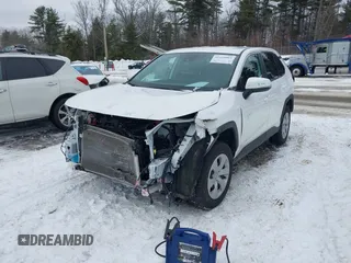 2024 Toyota RAV4 LE with VIN 2T3G1RFV1RC407810, listed as a IAAI auction lot 41559903 with 32,609 mi miles. Bid and sale history available at carsss.com. Image 2.
