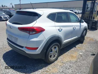 2016 Hyundai Tucson SE z VIN KM8J23A45GU246722, wystawiony jako IAAI lot #41522829 z przebiegiem 123 777 mil mil oraz . Historia ofert i sprzedaży dostępna na DreamBid. Obrazek 4.