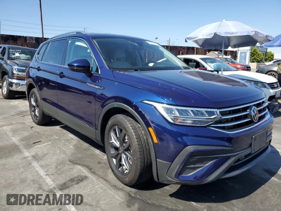 2022 Volkswagen Tiguan SE with VIN 3VV3B7AX2NM066793, listed as a Copart auction lot 63607975 with 10,101 mi miles and Salvage title. Bid and sale history available at DreamBid. Image 4.
