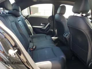2019 Mercedes-Benz A 220 z VIN WDD3G4EB0KW012830, wystawiony jako Copart lot #56175745 z przebiegiem 89 755 mil mil oraz Szkoda całkowita • Salvage title. Historia ofert i sprzedaży dostępna na DreamBid. Obrazek 10.