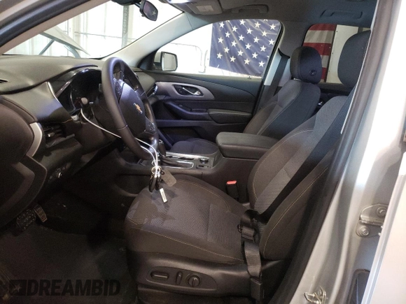 2019 Chevrolet Traverse LT Cloth with VIN 1GNEVGKW3KJ211988, listed as a Copart auction lot 61743754 with 121,679 mi miles and Salvage Title. Bid and sale history available at carsss.com. Image 7.